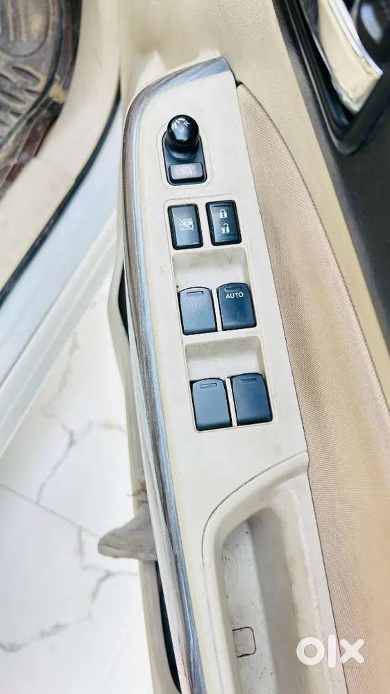 Maruti Suzuki Dzire 2023 Cng & Hybrids 32000 Km Driven