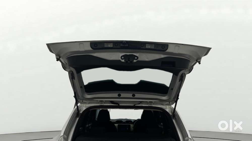 Nissan Magnite 1.0 Xv, 2021, Petrol