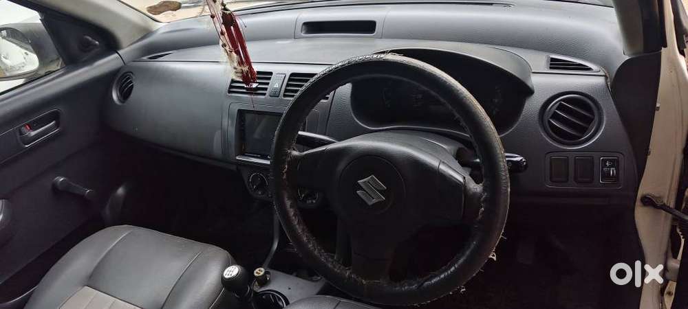 Maruti Suzuki Swift Dzire Tour Ldi, 2016, Diesel