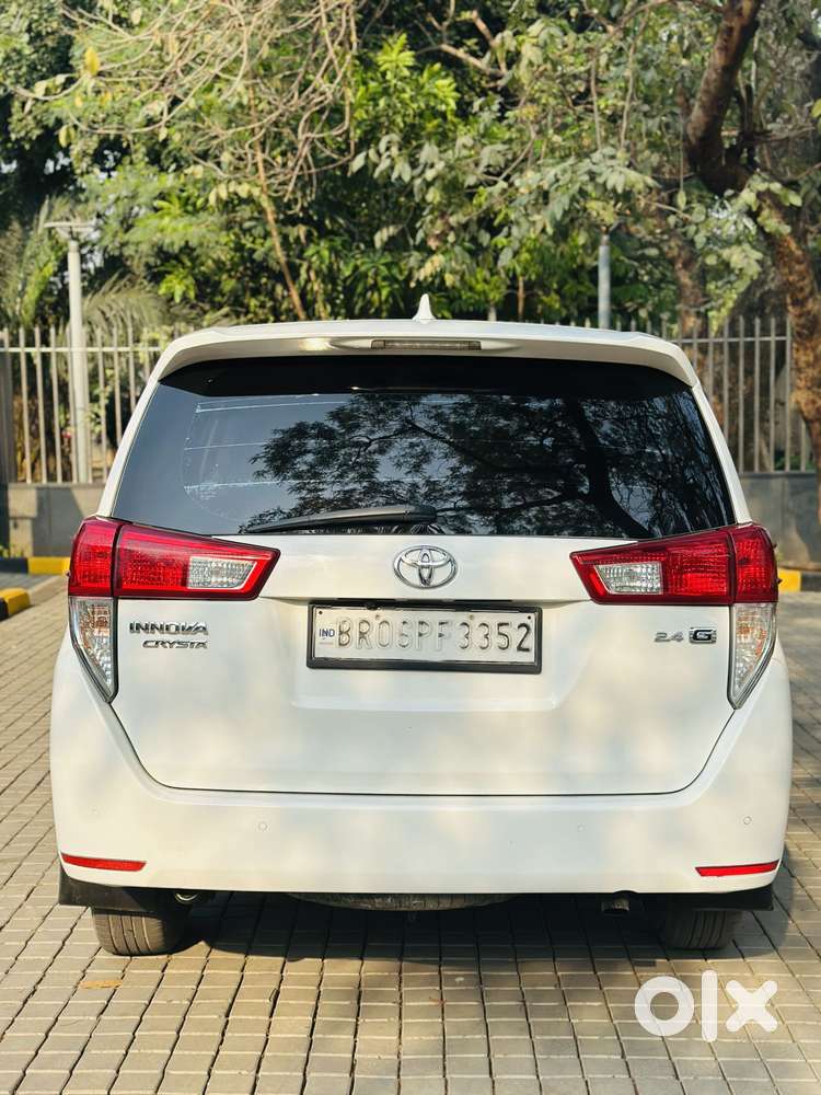 Toyota Innova Crysta 2.4 G Plus Mt 8 Str, 2022, Diesel