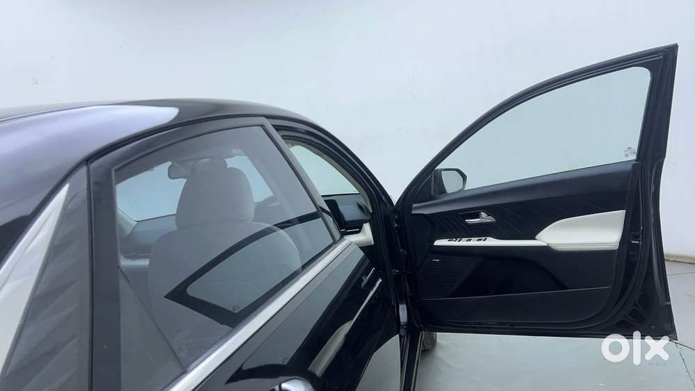 Hyundai Verna 1.5 Sx (o) Vtvt Ivt, 2023, Petrol