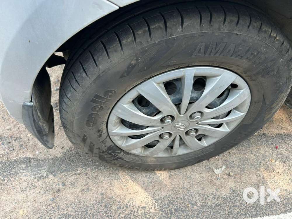 Hyundai Petrol Manual Car 2014