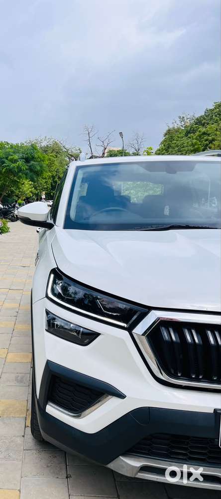 Skoda Kushaq 1.0 Tsi Style At (6 Airbags), 2023, Petrol