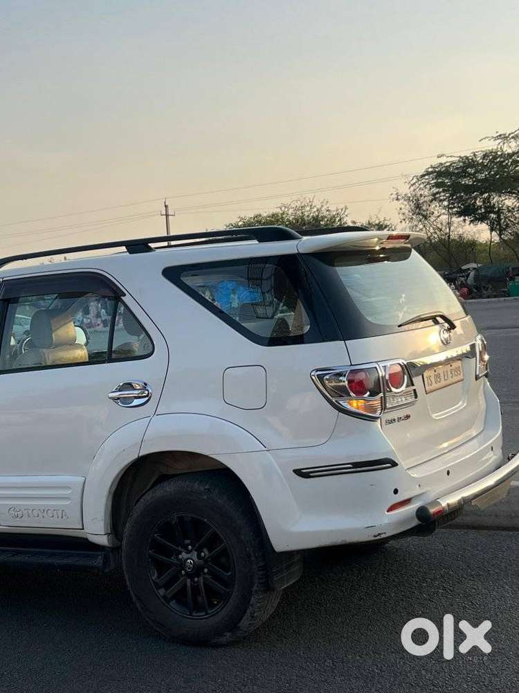 Toyota Fortuner 3.0 4x2 Mt, 2015, Diesel