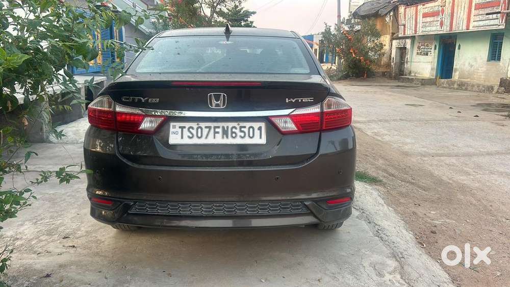 Honda City Zx 2017 Petrol Well Maintained
