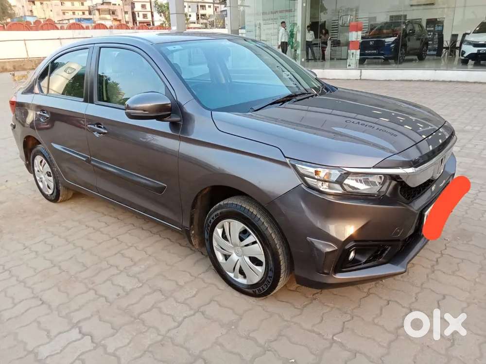 Excellent Condition Honda Amaze Less Driven (4.5 Years)