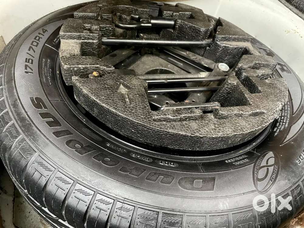 New Insurance, New Tyre,major Service कराई है।helogen Light,