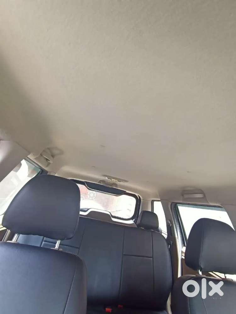 Mahindra Tuv 300 2015 Diesel Well Maintained