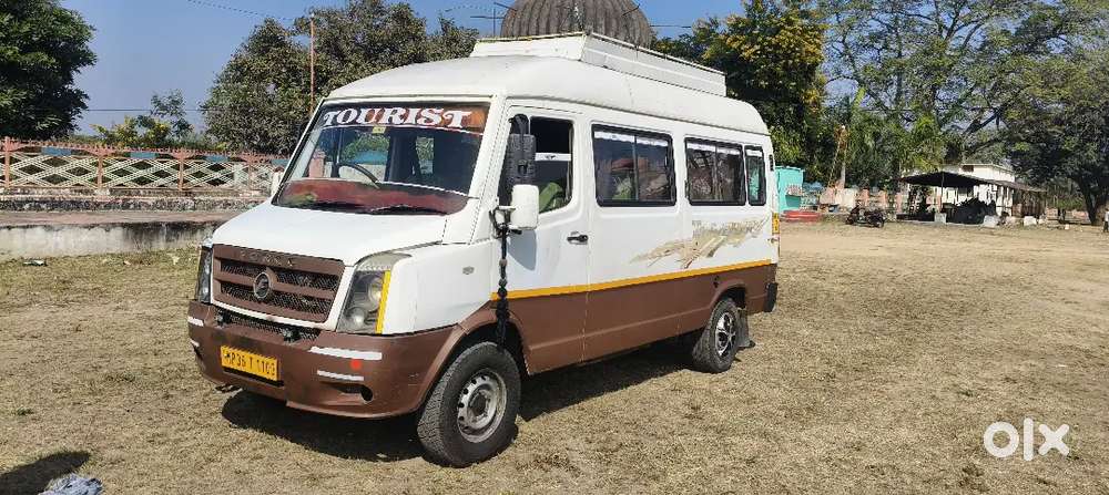 Force Motors Traveller 2016 Diesel 80000 Km Driven