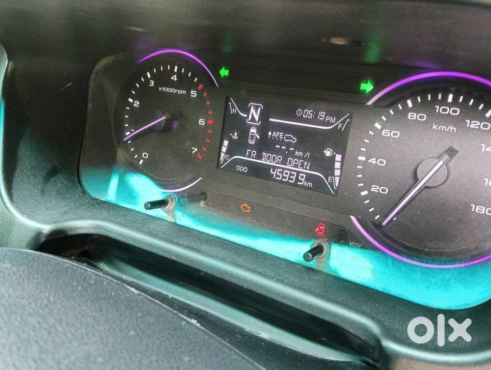 Mahindra Marazzo M2, 2019, Diesel