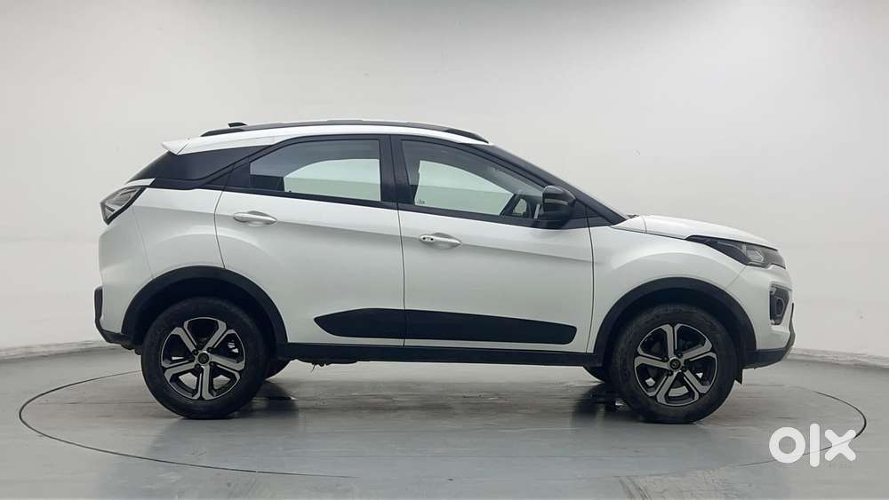 Tata Nexon 1.2 Revotron Xz Plus (s), 2023, Petrol