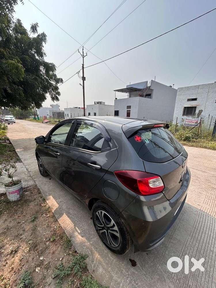 Tata Tiago 2024 Petrol Well Maintained