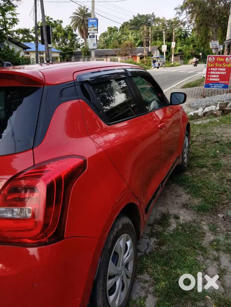 Maruti Suzuki Swift Vxi 2021