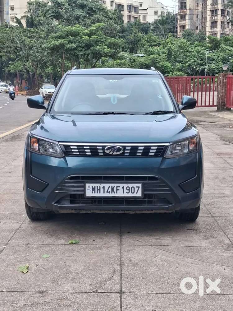 Mahindra Xuv300 1.2 W6 Amt Petrol, 2022, Petrol