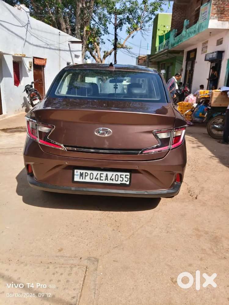Hyundai Aura Top Model