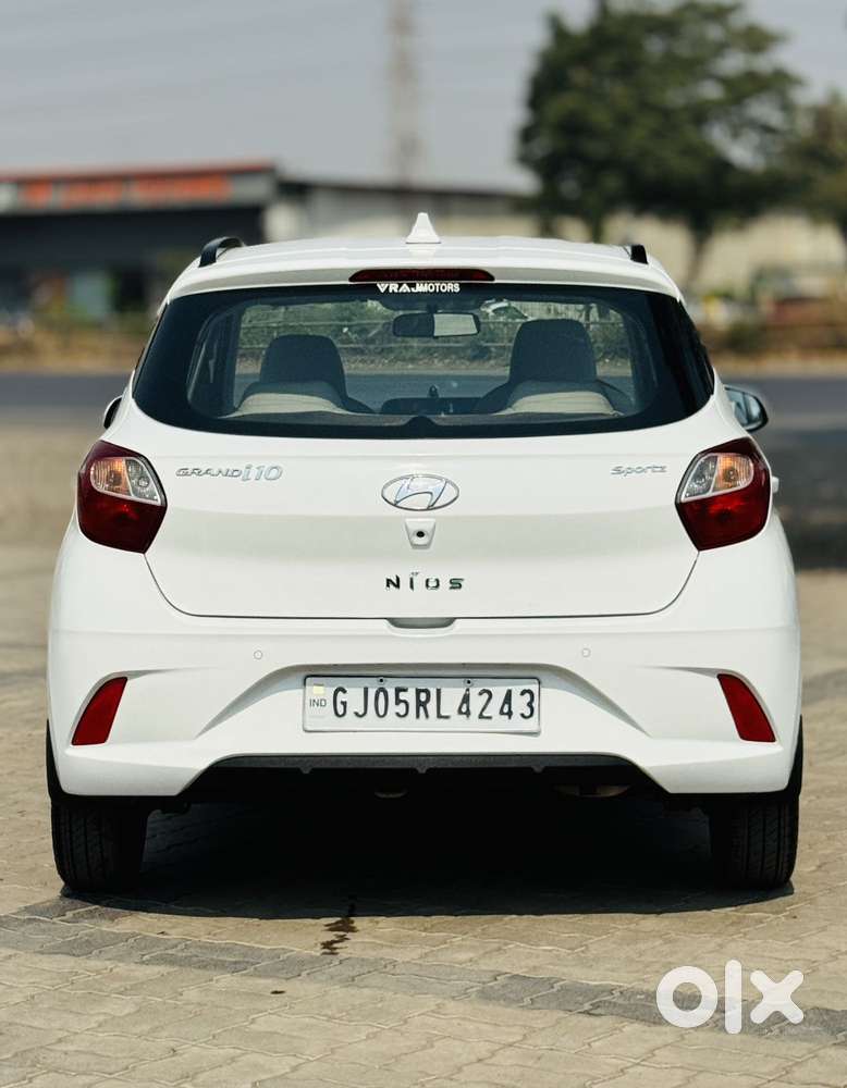 Hyundai Grand I10 Nios Sportz 1.2 At, 2020, Petrol