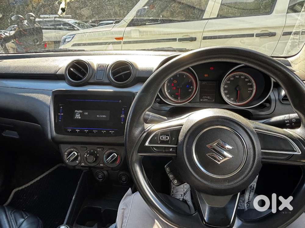 Maruti Suzuki Swift 2022 Petrol 23500 Km Driven