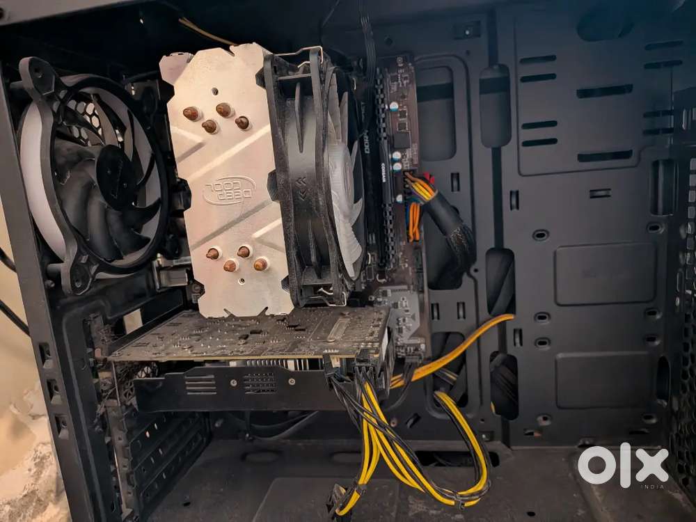 AMD 3500, GTX 1060, 16GB Corsair RAM, 128 GB SSD and 1TB HDD, 550W PSU