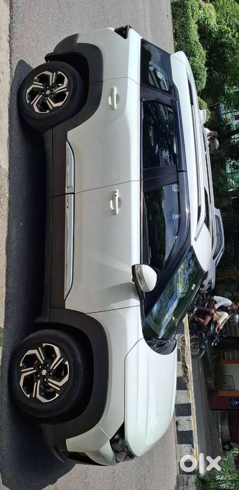 Maruti Suzuki Brezza 1.5 Zxi At Smart Hybrid, 2023, Petrol