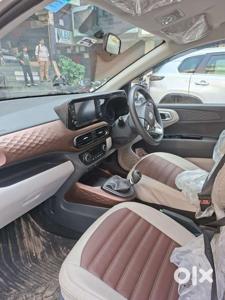 Hyundai Aura 1.2 Sx Cng, 2026, Cng & Hybrids