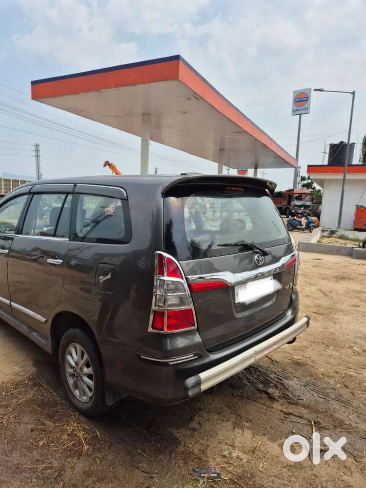 Toyota Innova 2014 Diesel 250000 Km Driven