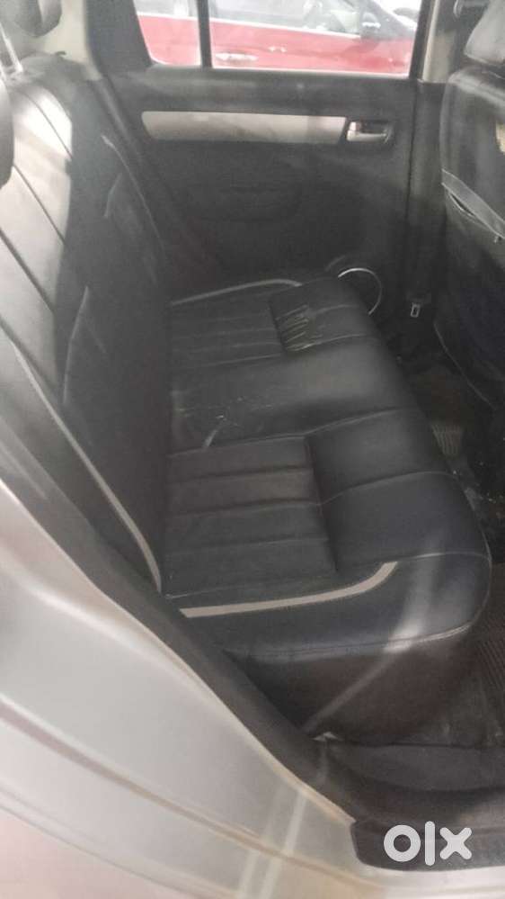 Maruti Suzuki Swift Vxi Bsiv, 2011, Petrol