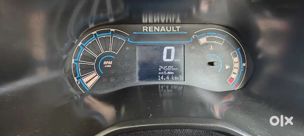 Less Driven Perfect Condition 7 Seater Car For Immediate Sale