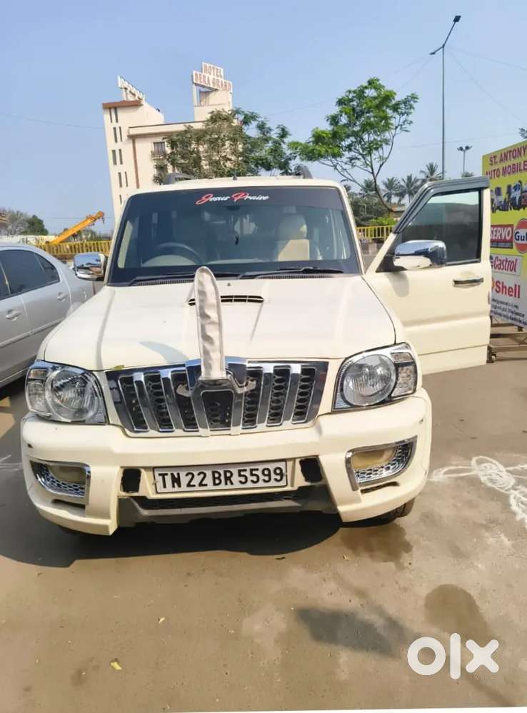 Mahindra Scorpio Classic 2010 Diesel 170000 Km Driven