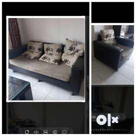 Leather couches online for sale olx