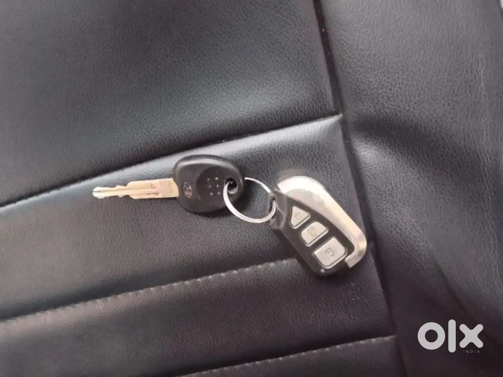 Hyundai Santro Gls Ii 2012 Petrol Car