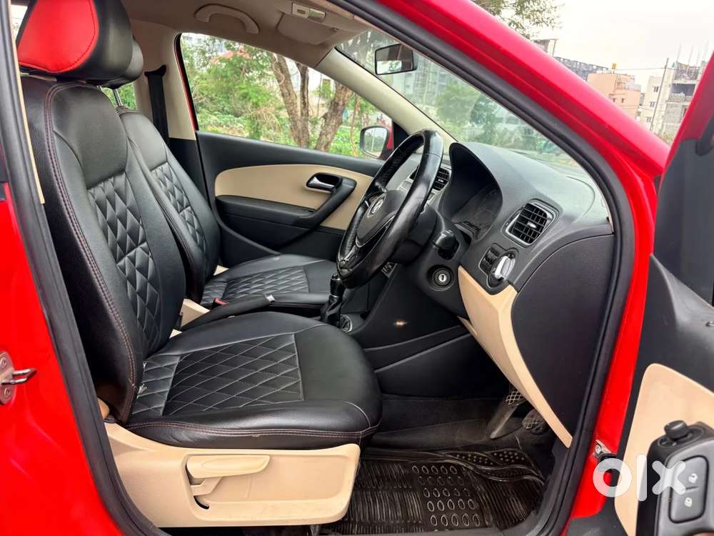 Volkswagen Polo Petrol Highline 1.2L, 2015, Petrol