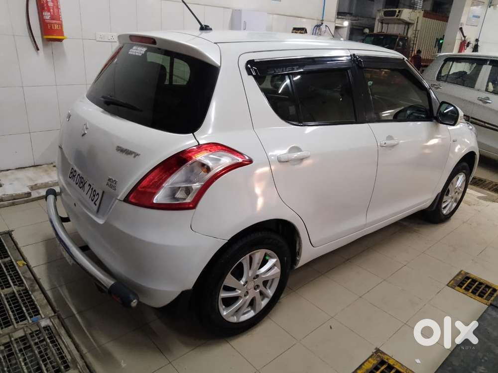 Maruti Suzuki Swift Zxi 2012 Petrol Manual