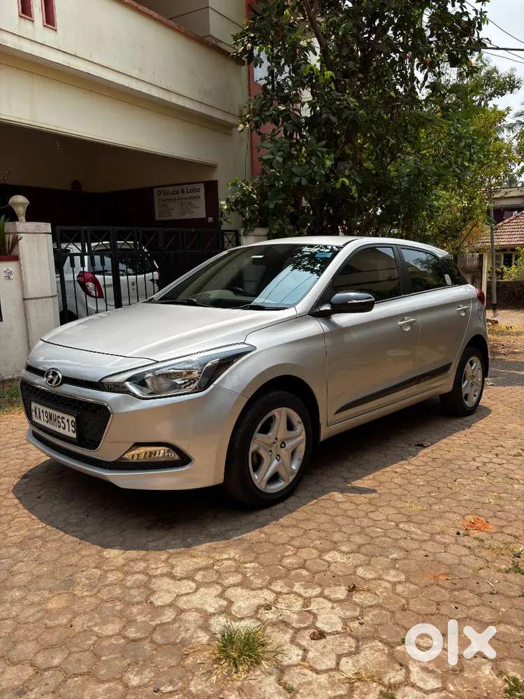 Hyundai I20 Asta 2017 Single Owner Showroom Maintained