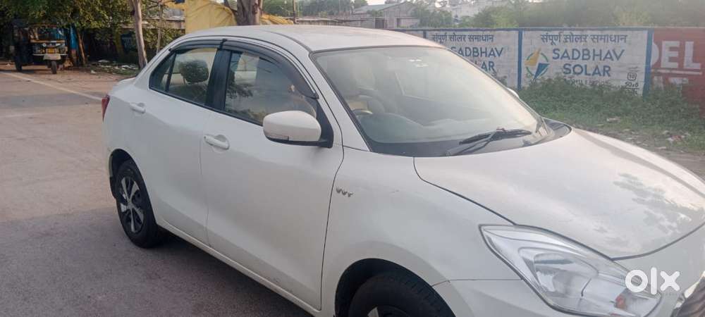 Maruti Suzuki Dzire 1.2 Vxi Amt, 2018, Petrol