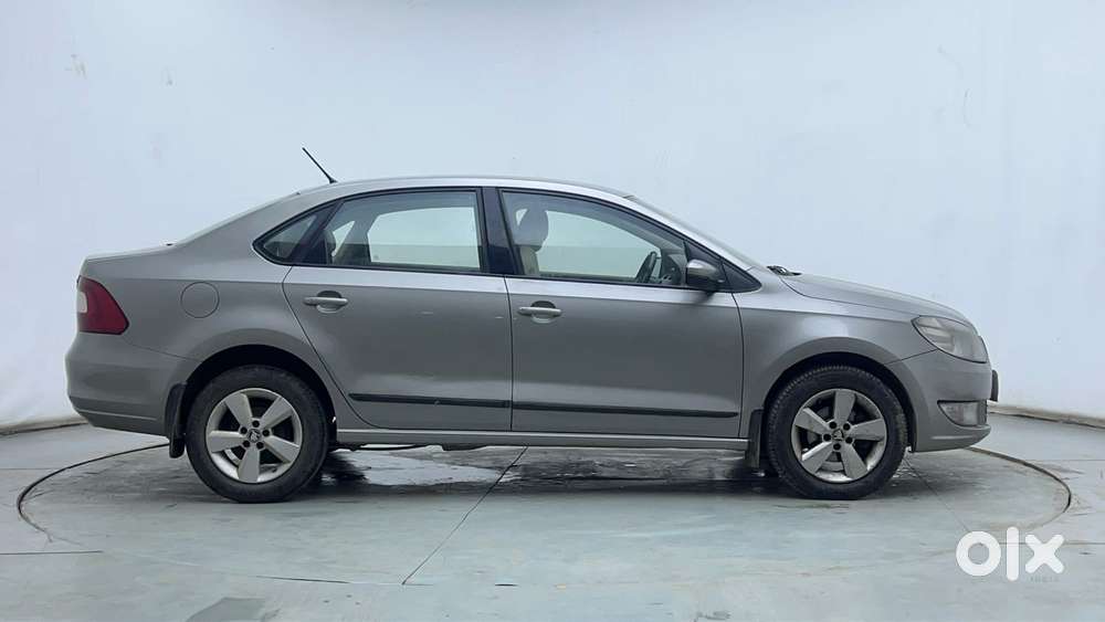 Skoda Rapid [ ] 1.6 Mpi Style Plus, 2016, Petrol