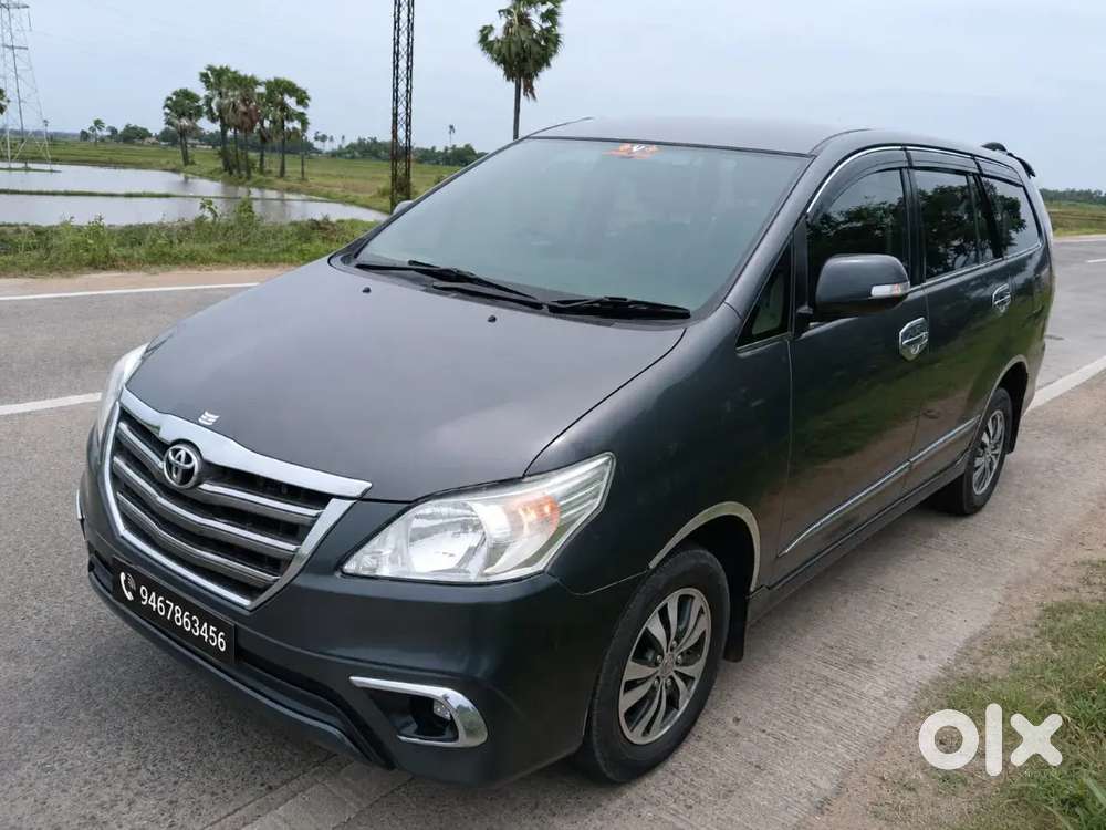 Toyota Innova 2.5 V 2015