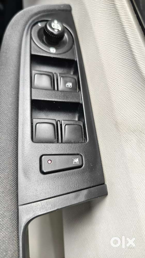 Tata Altroz Xz, 2022, Petrol