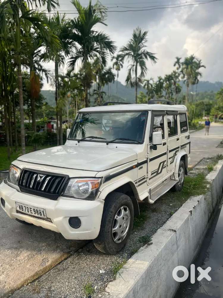 Single Hand Using Car