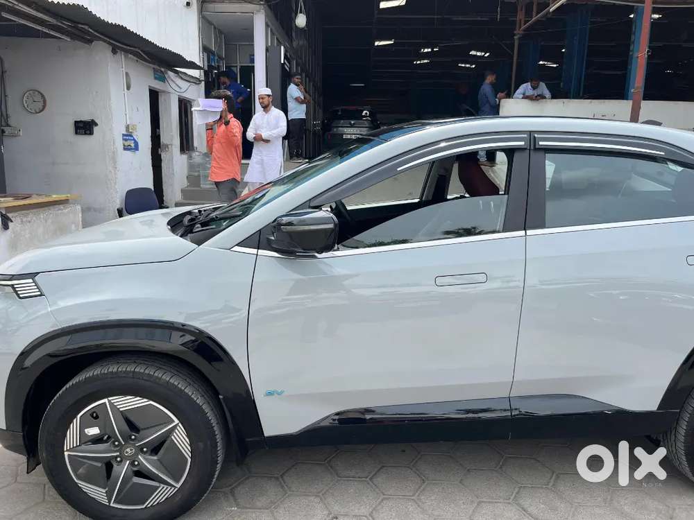 Tata Curvv Ev 2025accomplished Plus S Lr 55