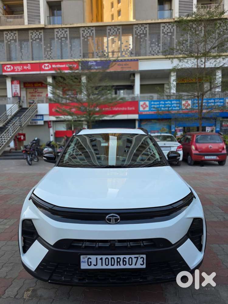Tata Nexon Fearless Pr S 1.2 Revotron Petrol 6 Mt Dt, 2024, Cng & Hy..