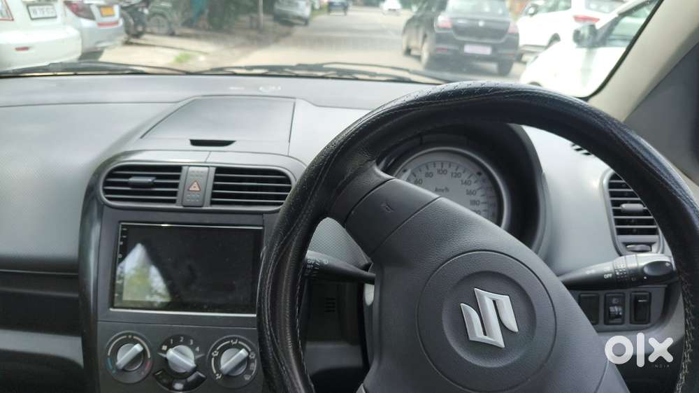Maruti Suzuki Ritz Lxi, 2012, Petrol