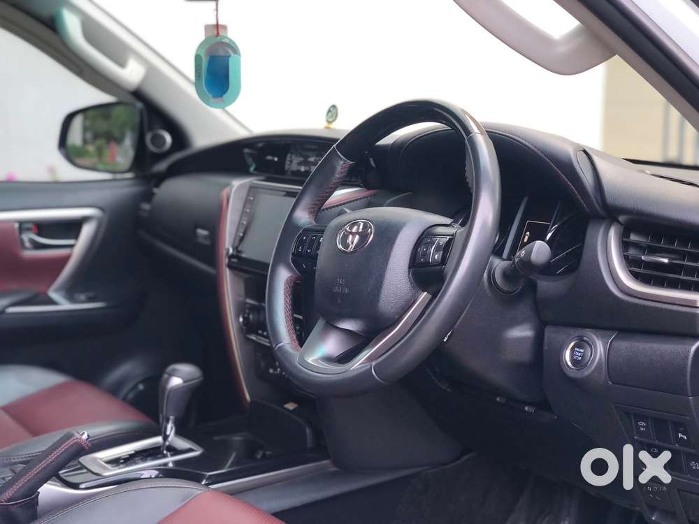 Toyota Fortuner Legender 4x2 At 2.8, 2025, Diesel
