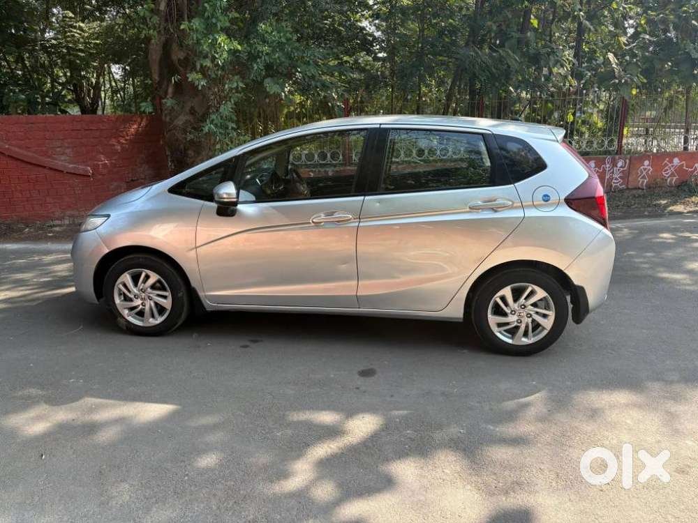 Honda Jazz V Mt Privilege, 2017, Cng & Hybrids