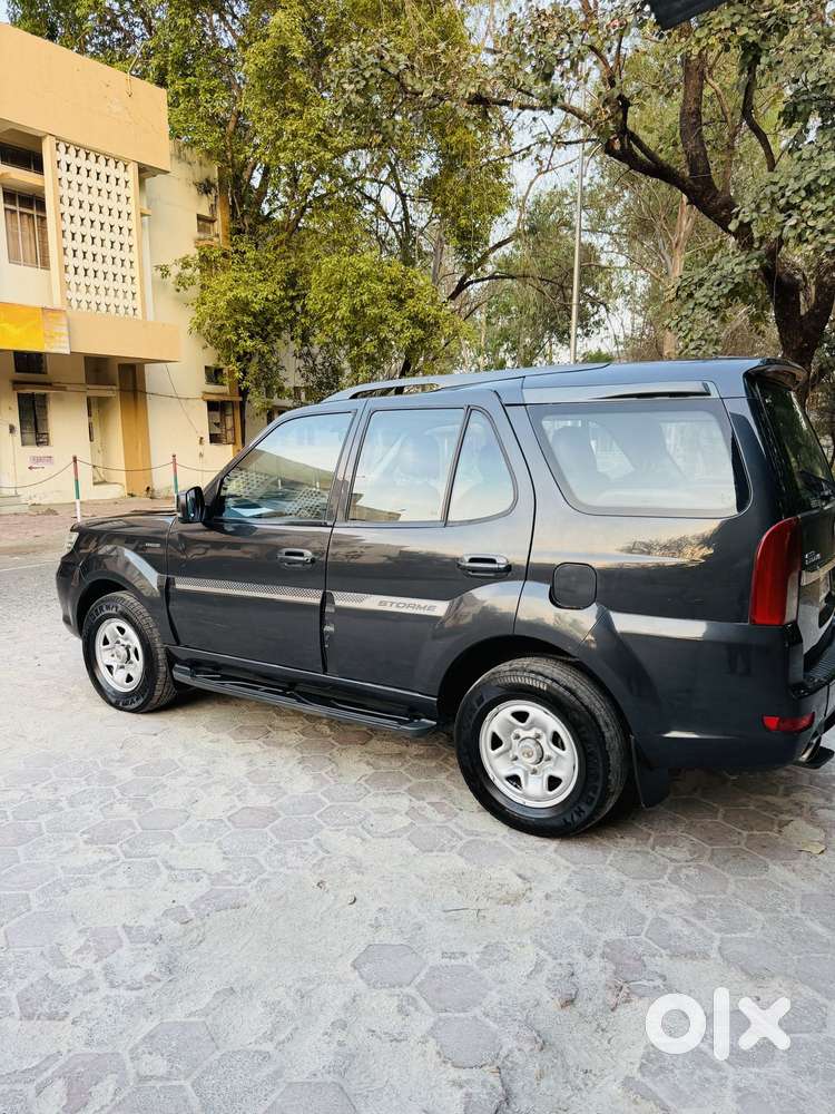 Tata Safari Storme [2015-2019] 2.2 Ex 4x2, 2017, Diesel