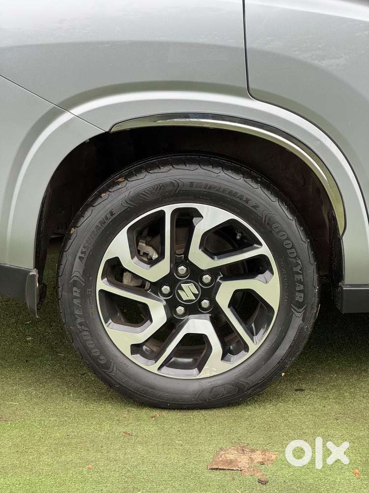Maruti Suzuki Invicto Zeta Plus 7str, 2024, Petrol