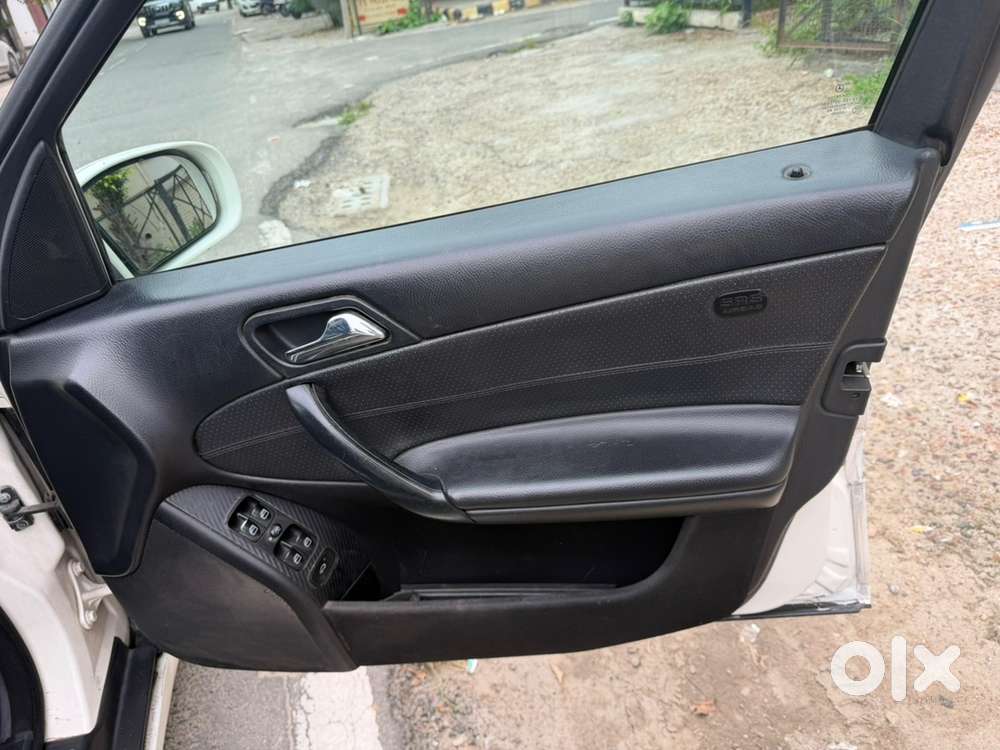Mercedes-benz C-class Diesel Automatic 2006