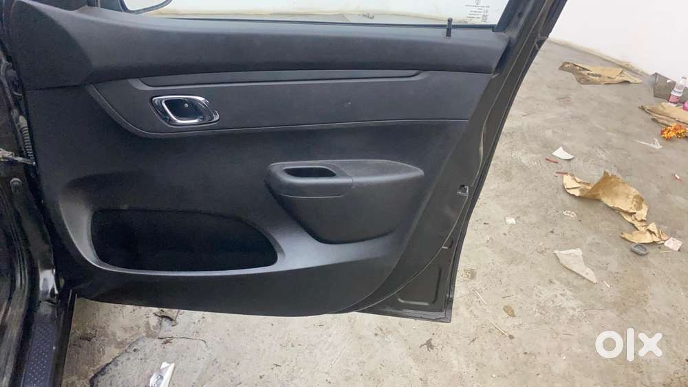 Renault Kwid 1.0 Rxt Amt Opt, 2018, Petrol