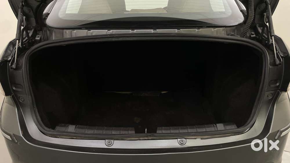 Tata Tigor Xza Plus, 2022, Petrol