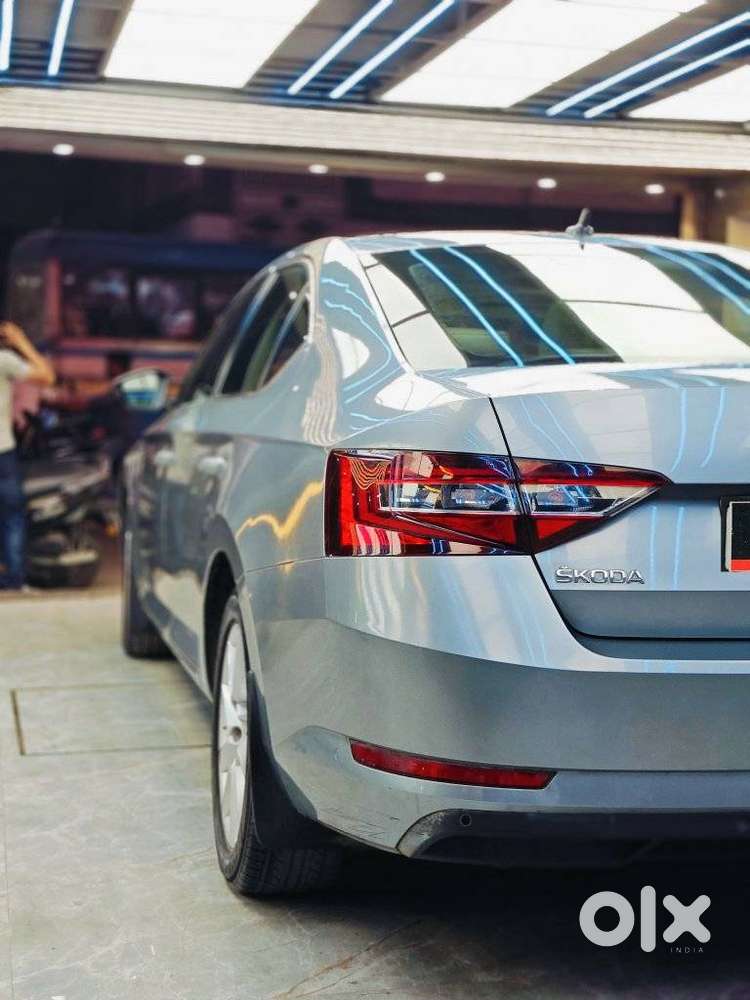 Skoda Superb L&k 2.0 Tdi At, 2018, Diesel