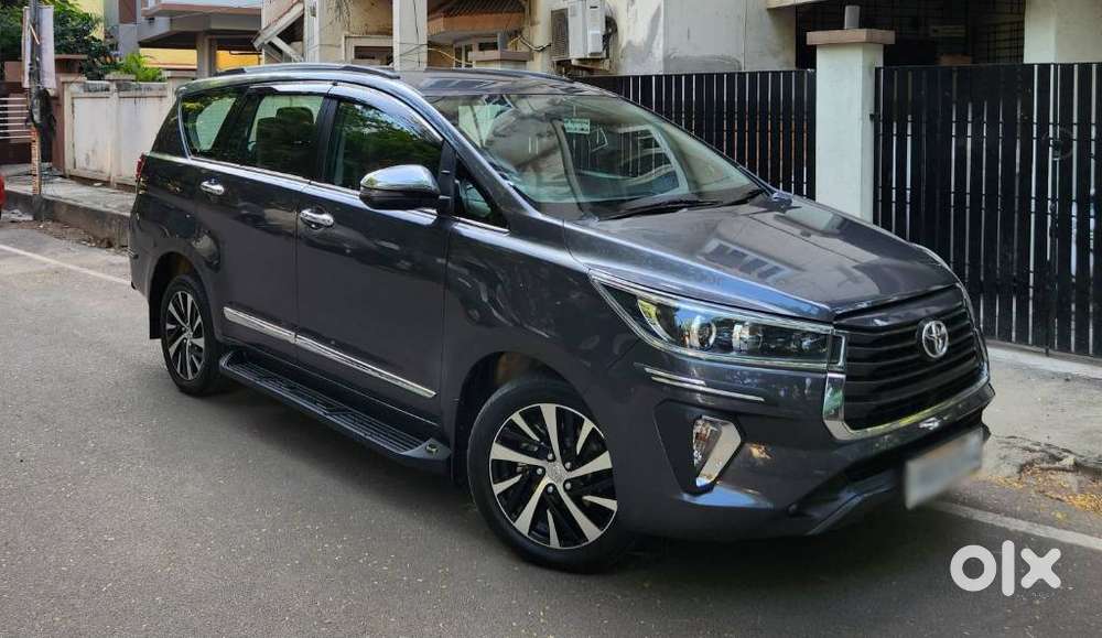 Toyota Innova Crysta